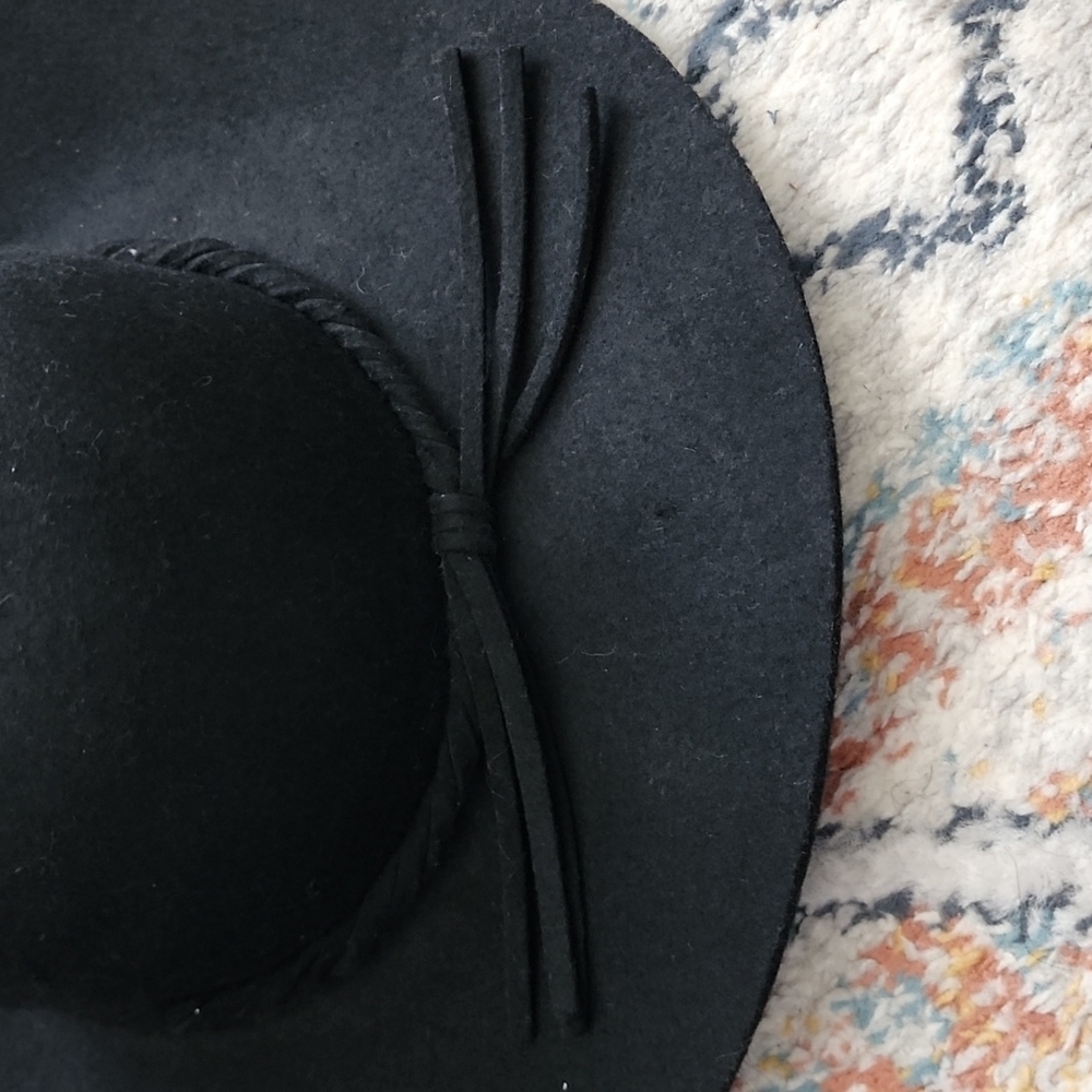 Black Wool Hat - Picture 4 of 4